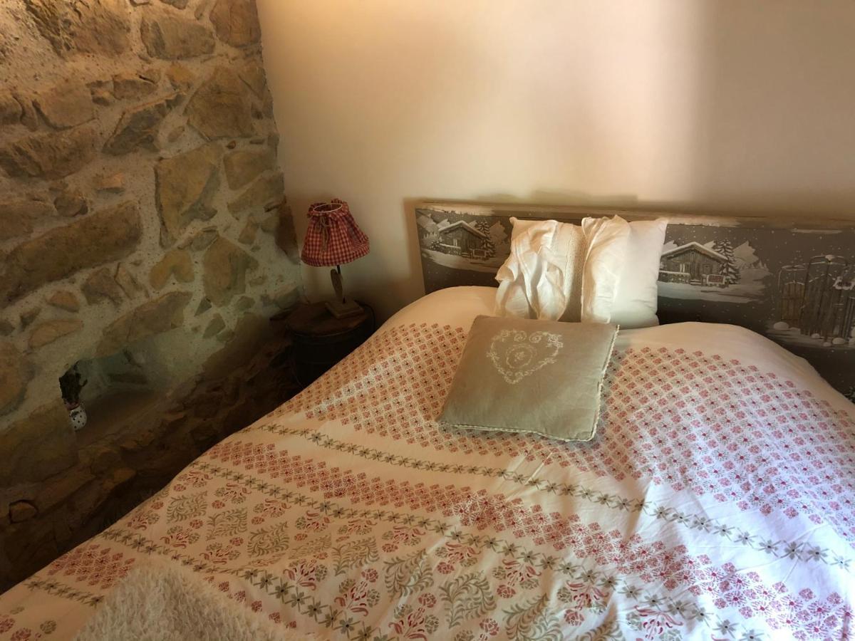 Le Chalet De La Goutte Saint-Appolinaire  Esterno foto