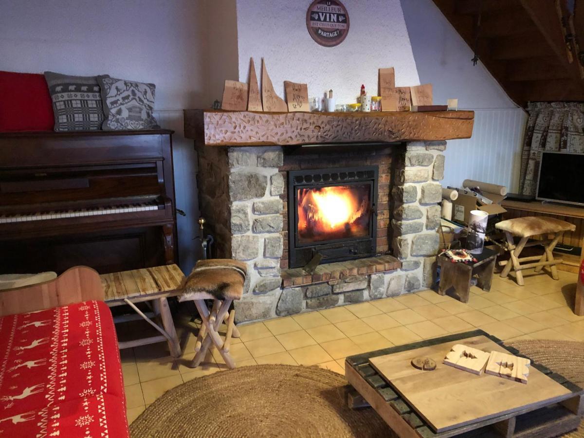 Le Chalet De La Goutte Saint-Appolinaire  Esterno foto